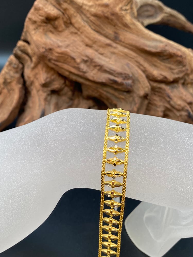 21-karat gold bracelet