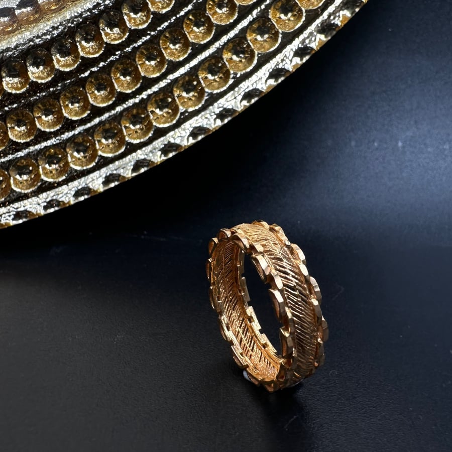 Yellow gold ring 21 karat
