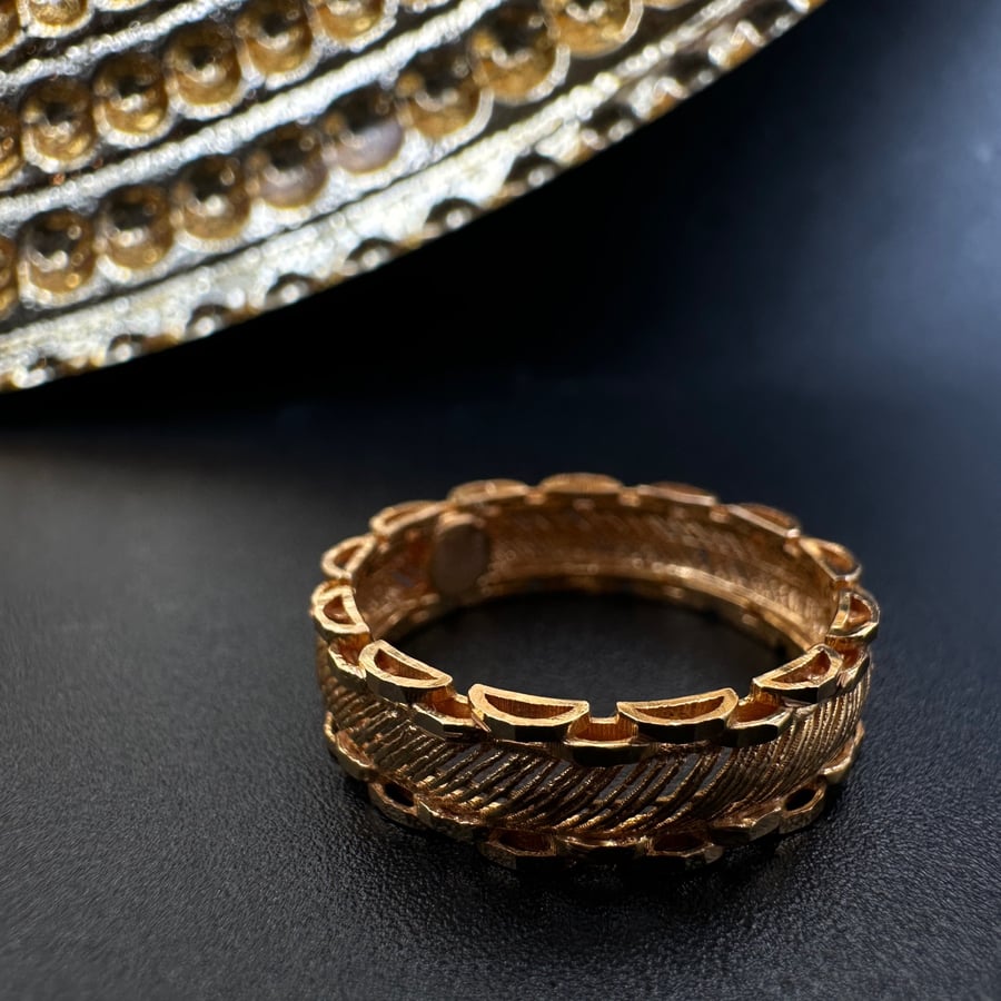 Yellow gold ring 21 karat