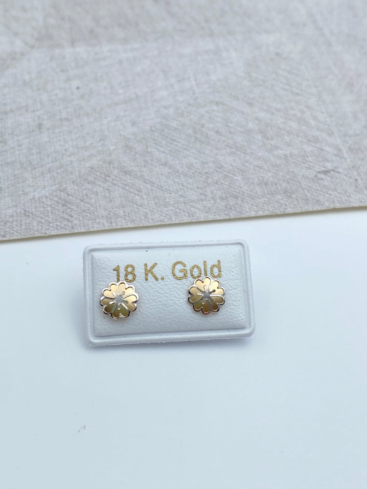 Children's and women's earrings for more than one piercing in the ear