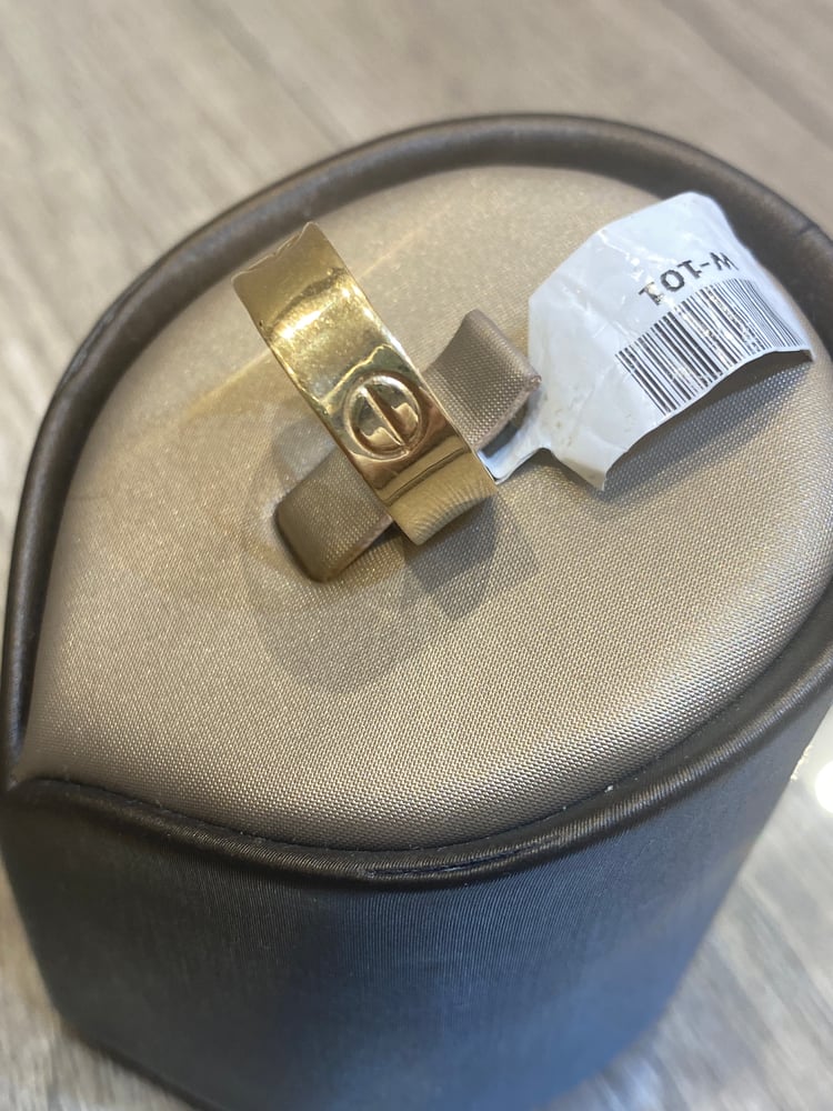 18 karat gold ring / W-101 size 5