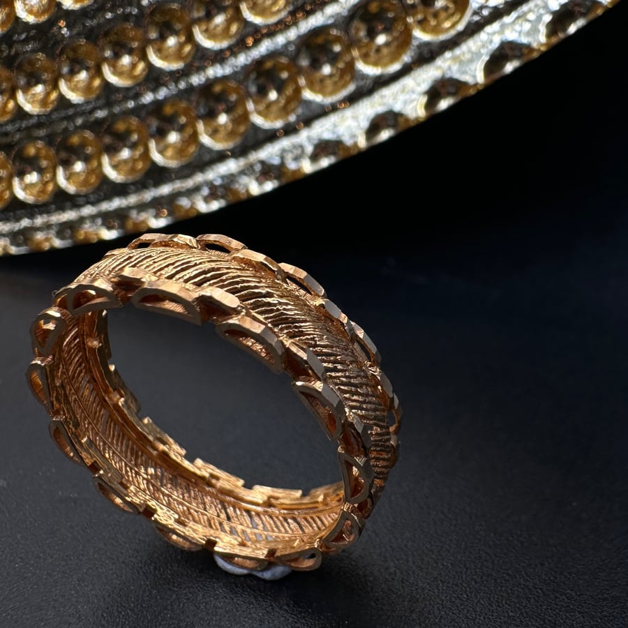 Yellow gold ring 21 karat