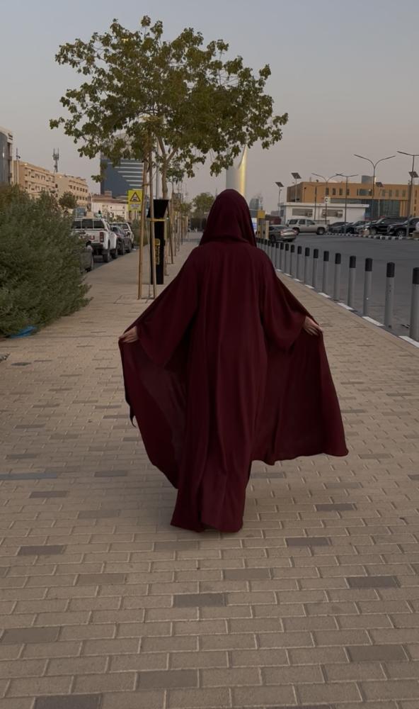 عبايه كلوش