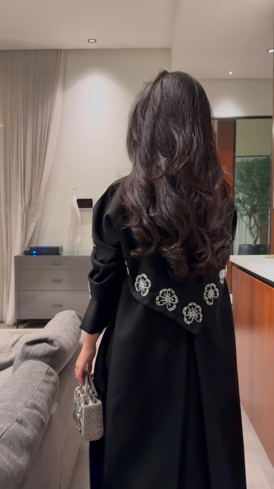 Important abaya