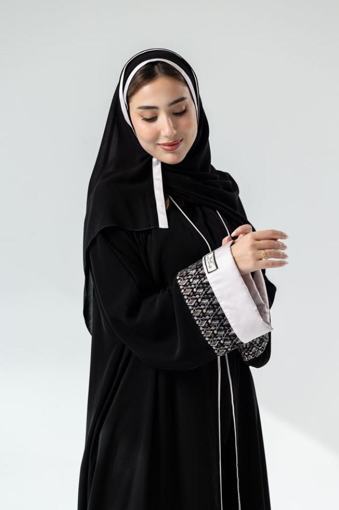 أفضل عباية كريب اسود - قصة نسيج