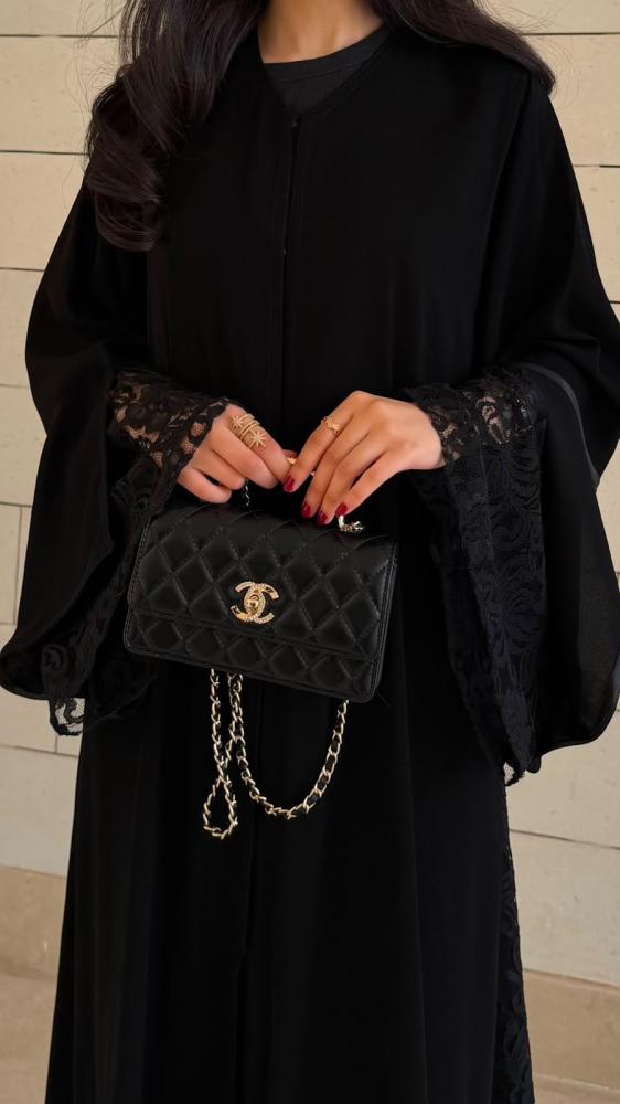 عباية سارة