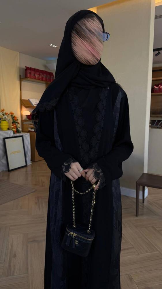 عباية اثير