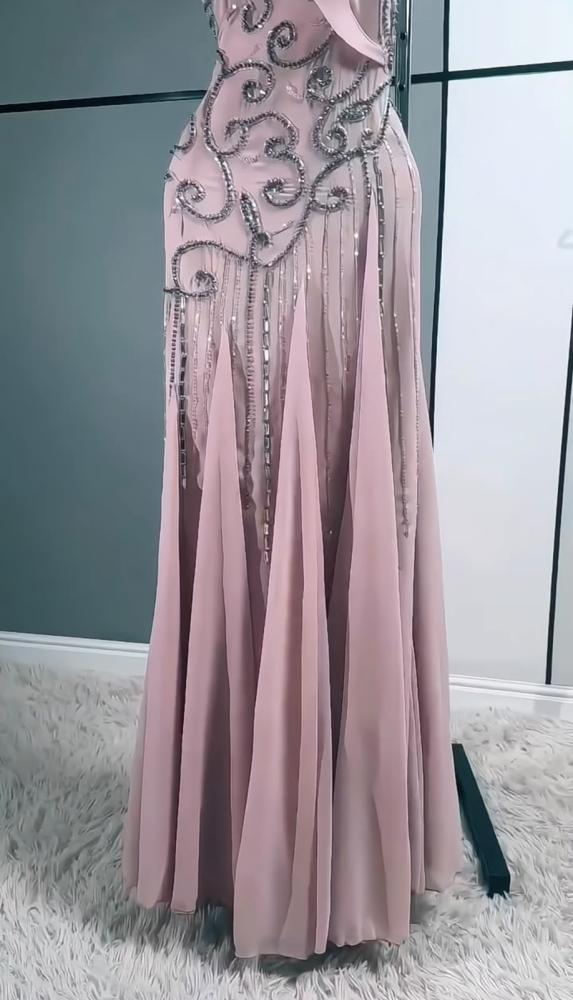 فستان  ابتسام