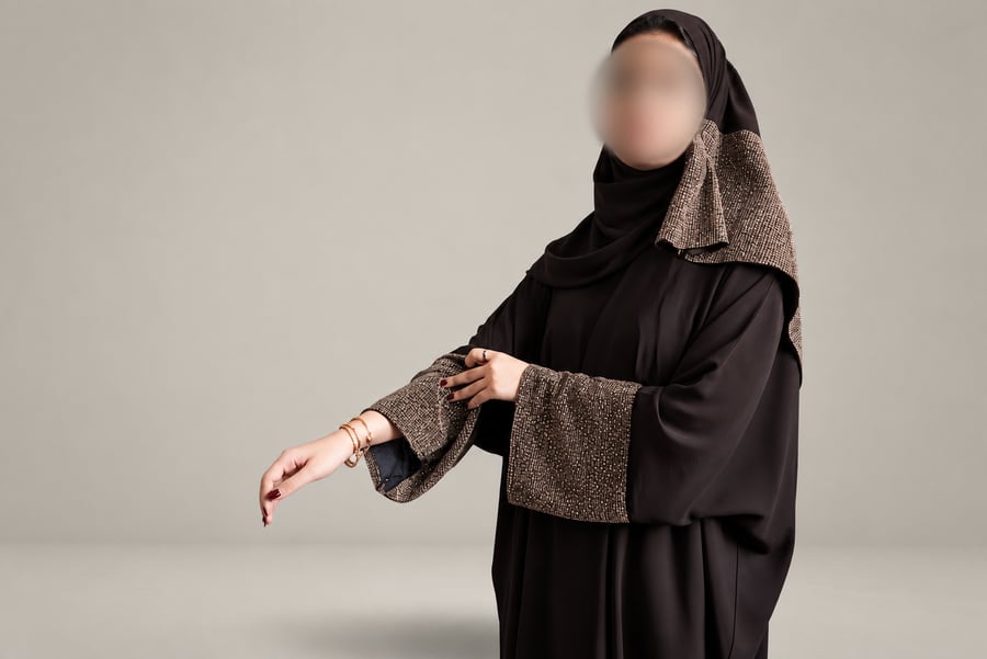 Deep umber abaya