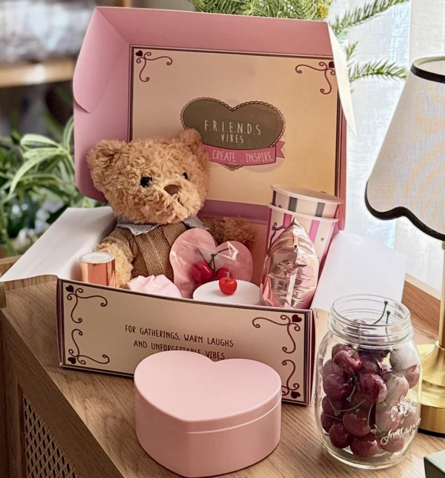هدية بلا مناسبه 🧸