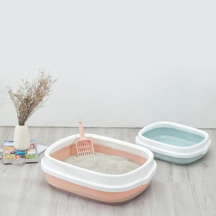 ليتر بوكس مفتوح للقطط مع مغرفة – متوفر بمقاسين وثلاثة ألوان | Open Cat Litter Box with Scoop – Available in Two Sizes & Three Colors