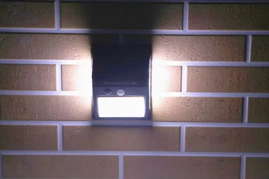 كشاف LED يعمل بالطاقة الشمسية 150 W