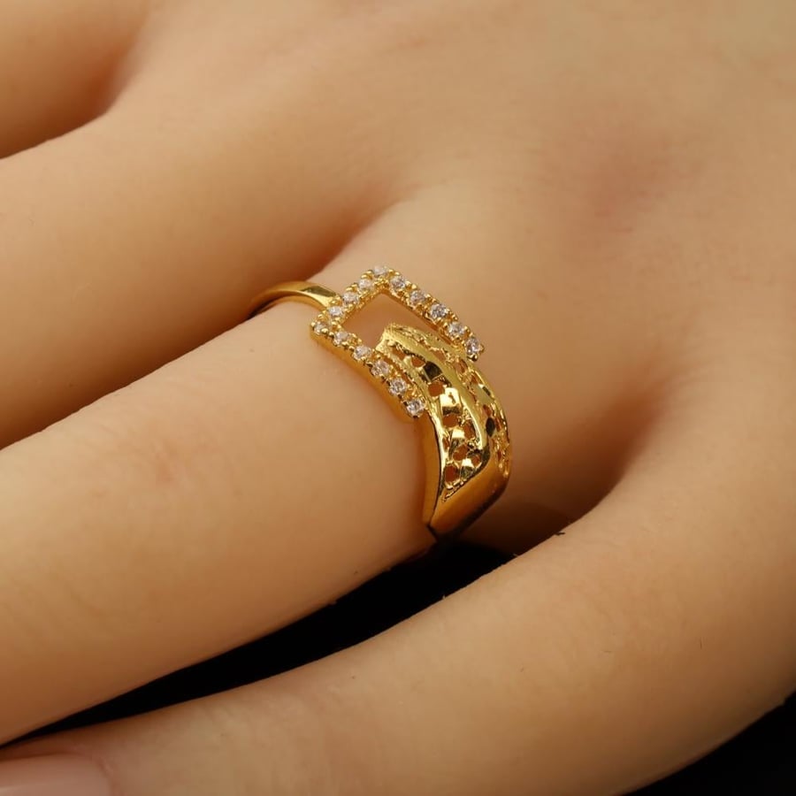 Gold ring size 16