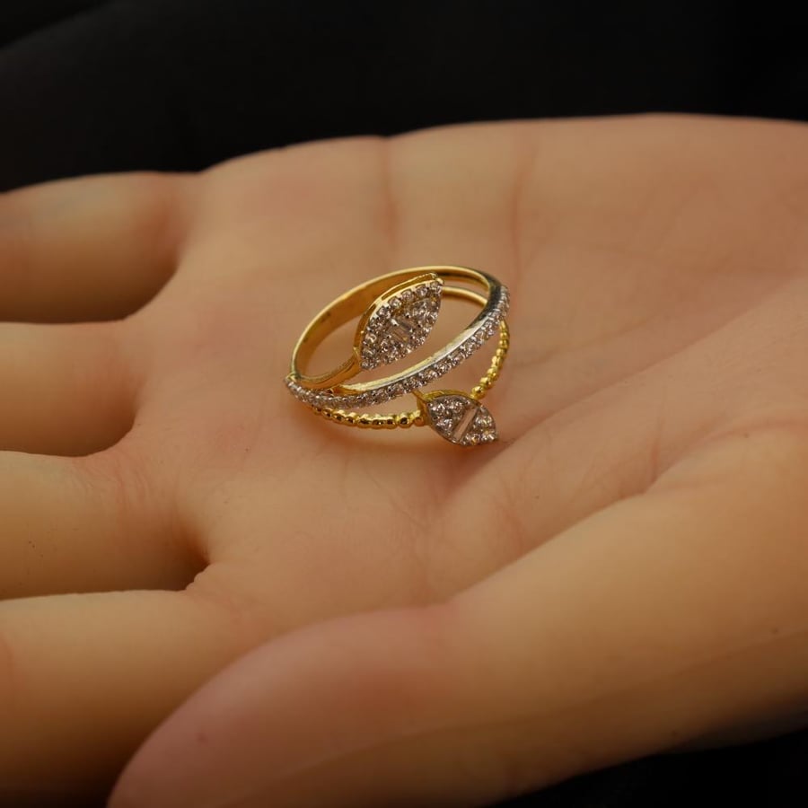 Diamond application gold ring size 11