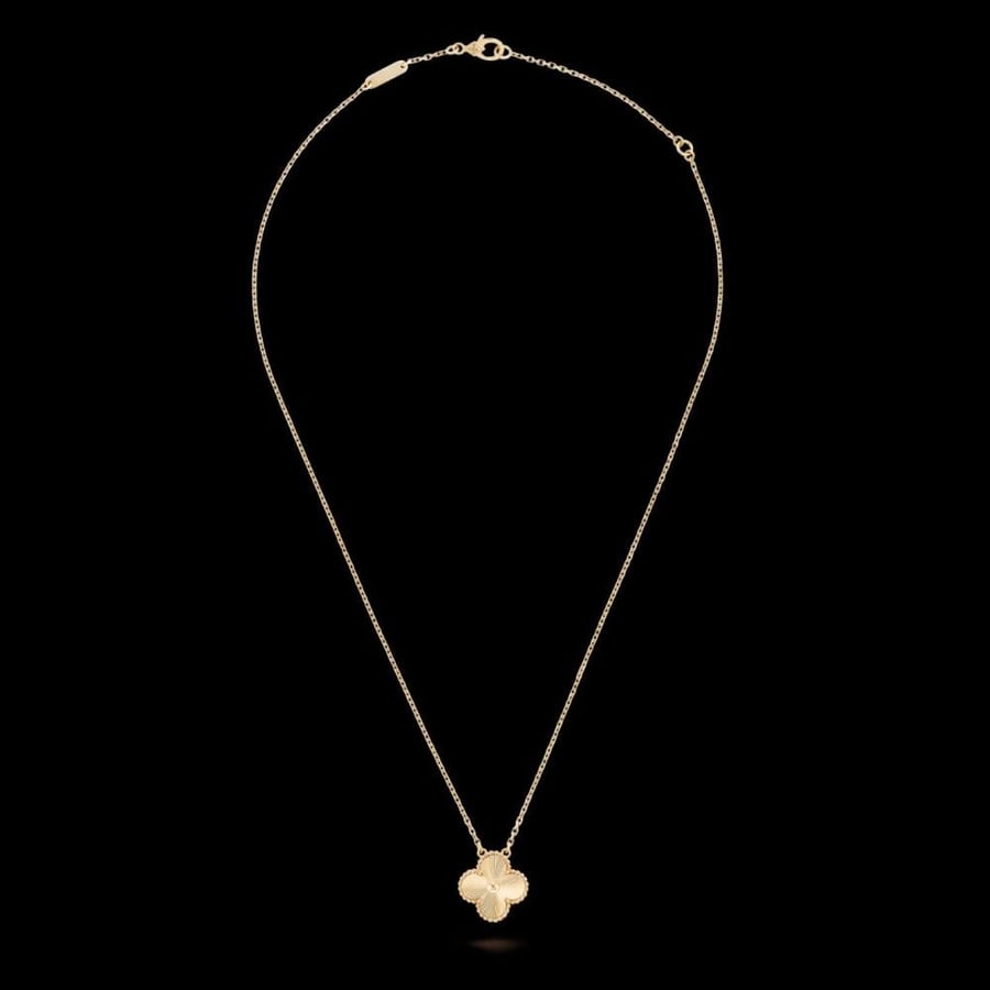Matte gold pendant with earrings
