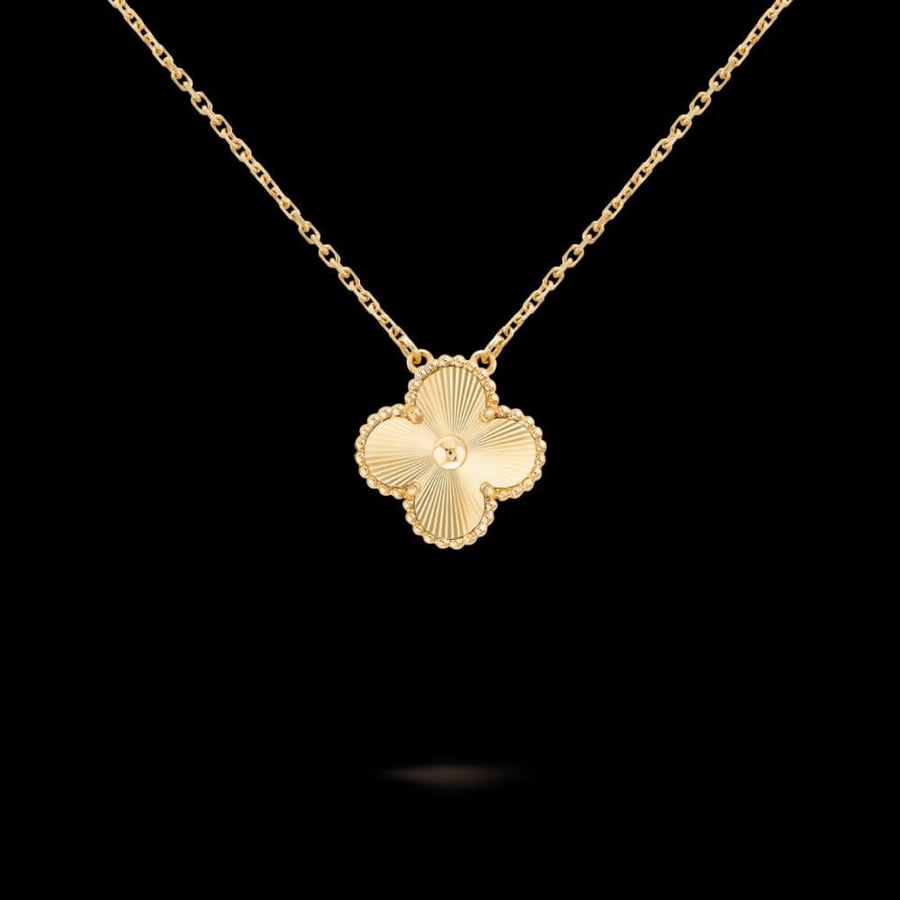 Matte gold pendant with earrings