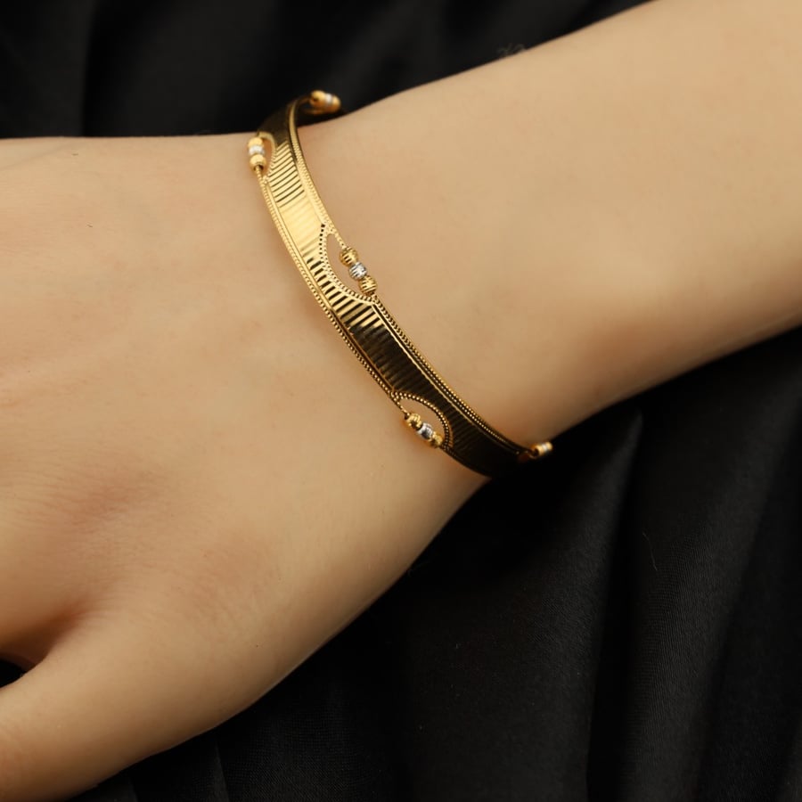 Pure gold earrings (good)