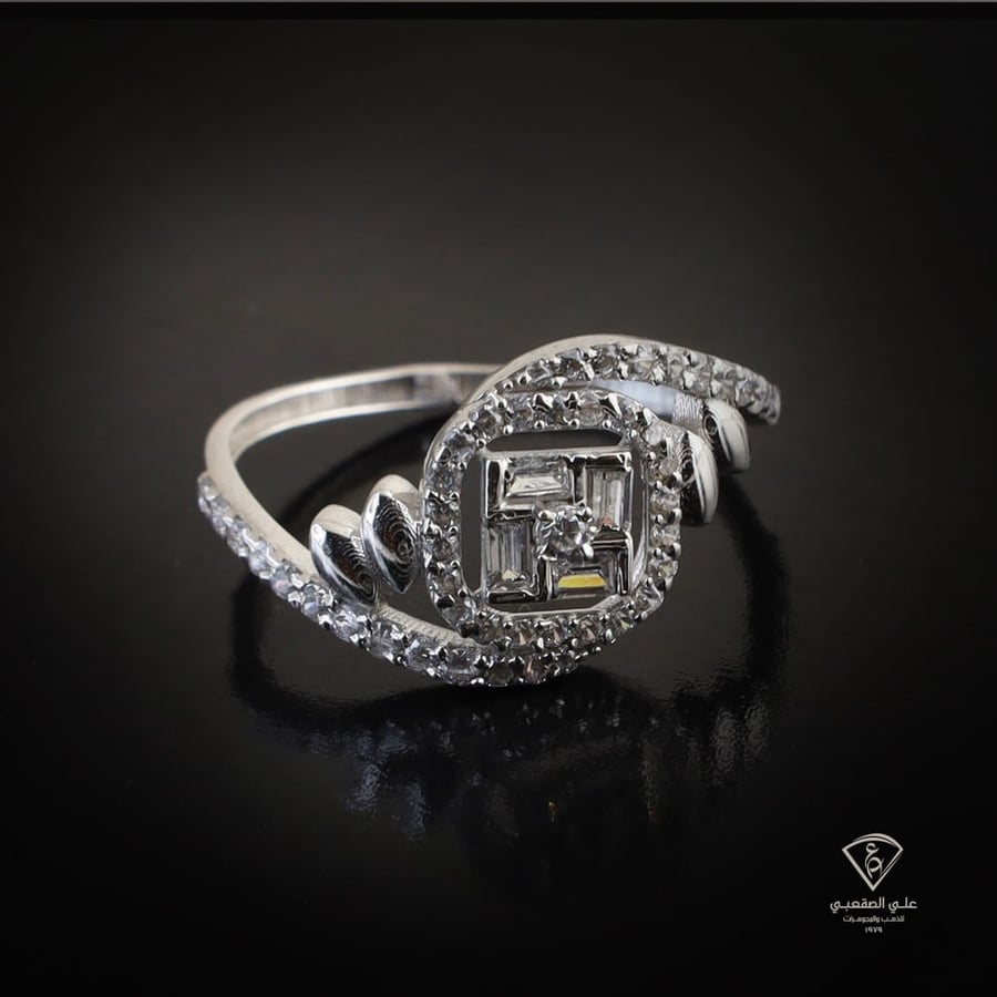 White diamond application ring
