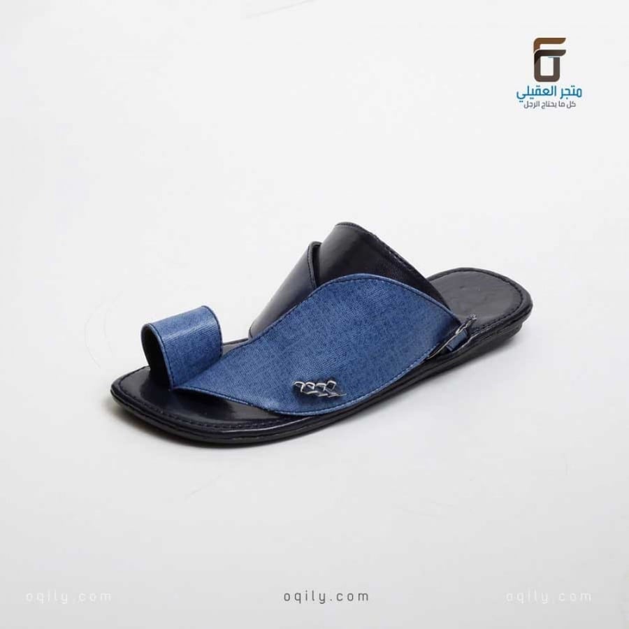 حذاء شرقي شبابي