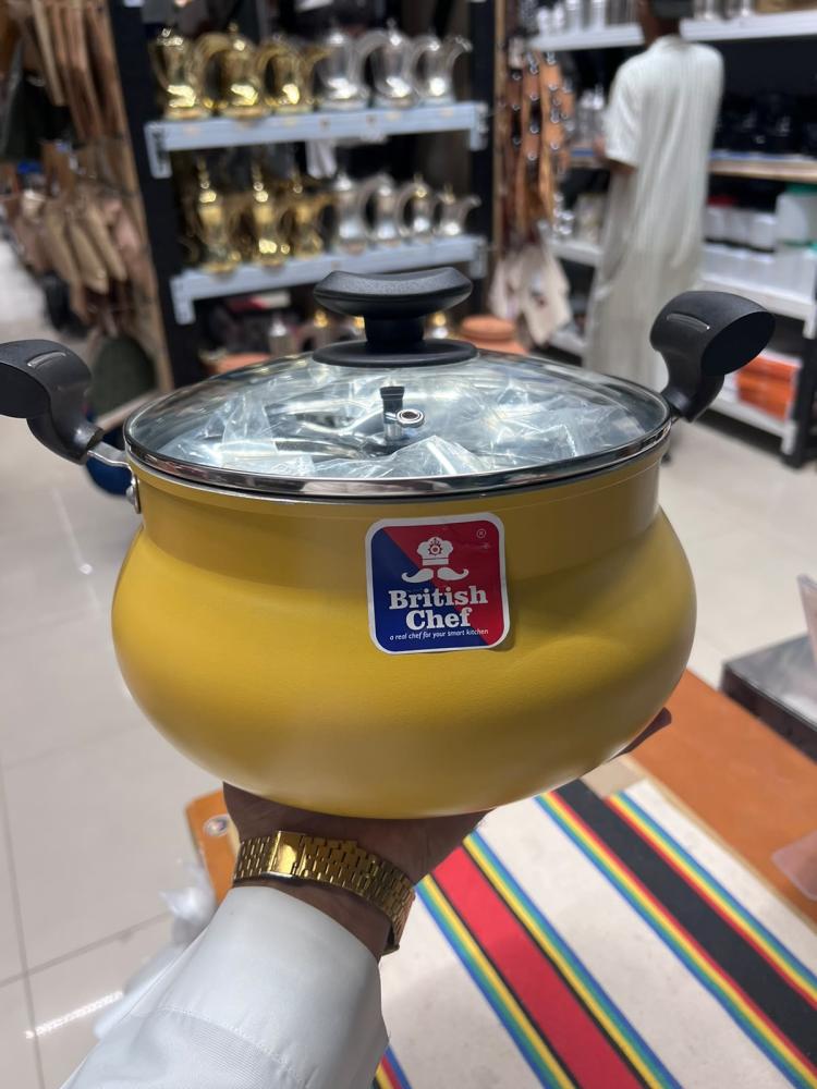 قدر طبخ معدن