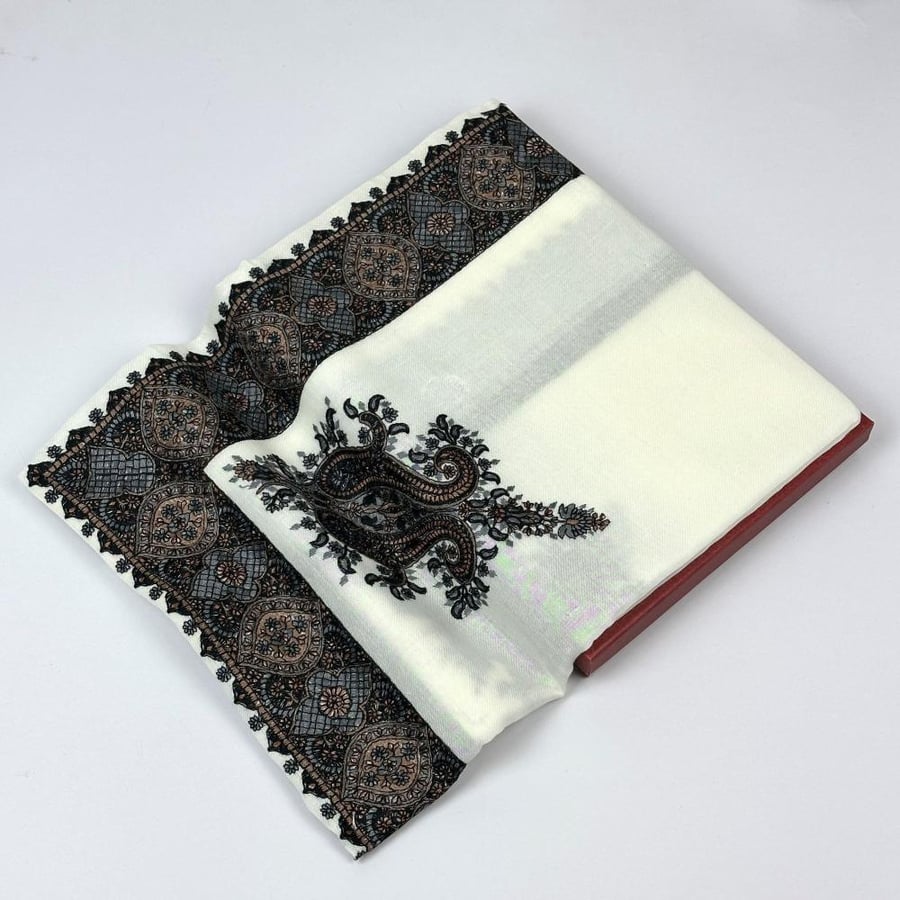 شال ترند الكشميري