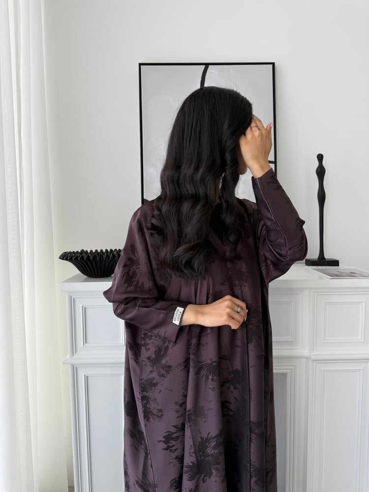Flow Mulberry Abaya