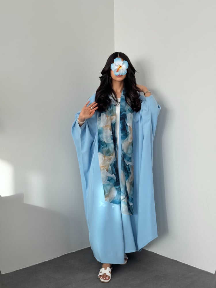 Polar Wind Abaya