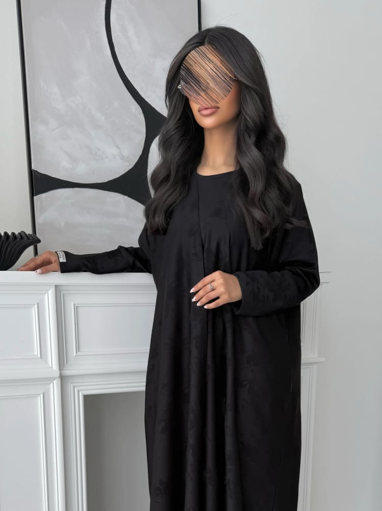 Flow Black Abaya