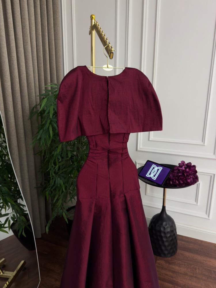 Chantoon dress with hand embroidery