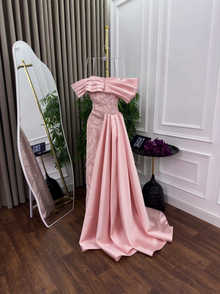 Evening dress with tulle embroidery and beadwork, with a Mikado train