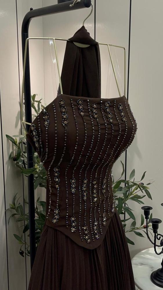 Evening dress chiffon and embroidery hand-stitched
