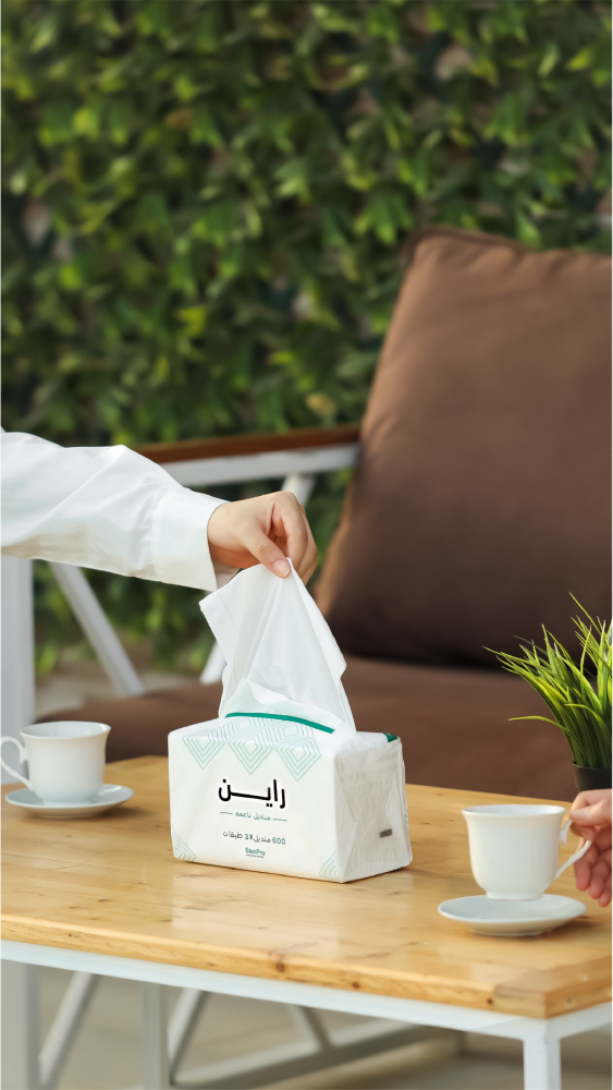 A package of 600 ultra-soft tissues