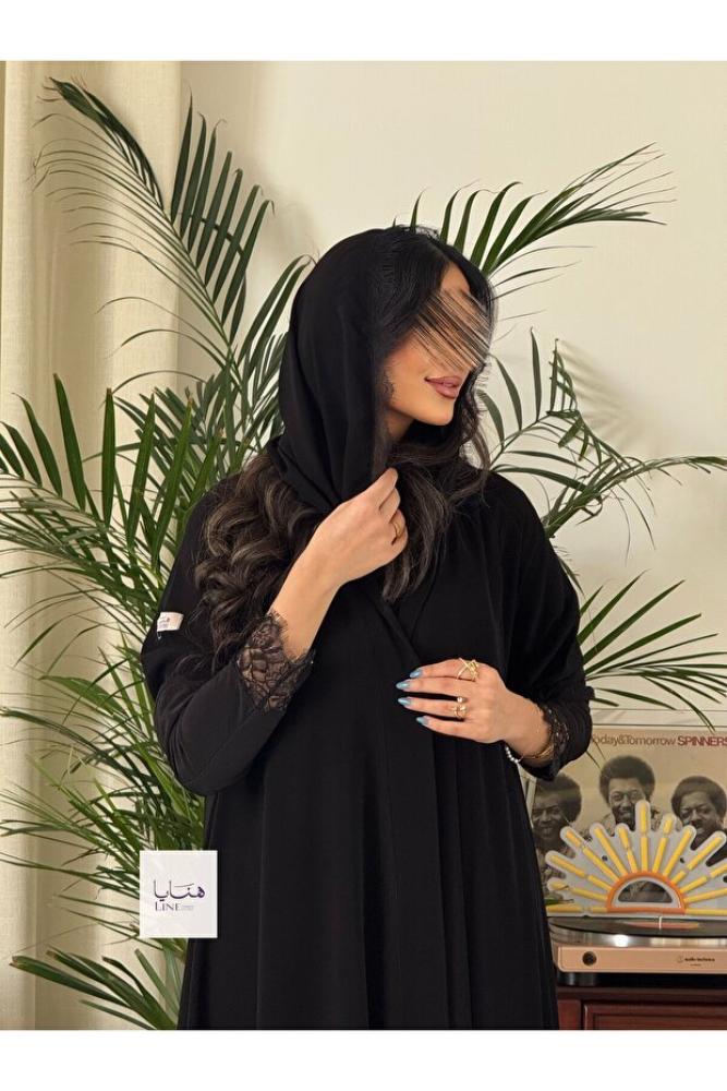 عباية دبل كلوش كريب ملكي كم استريتش مع دانتيل