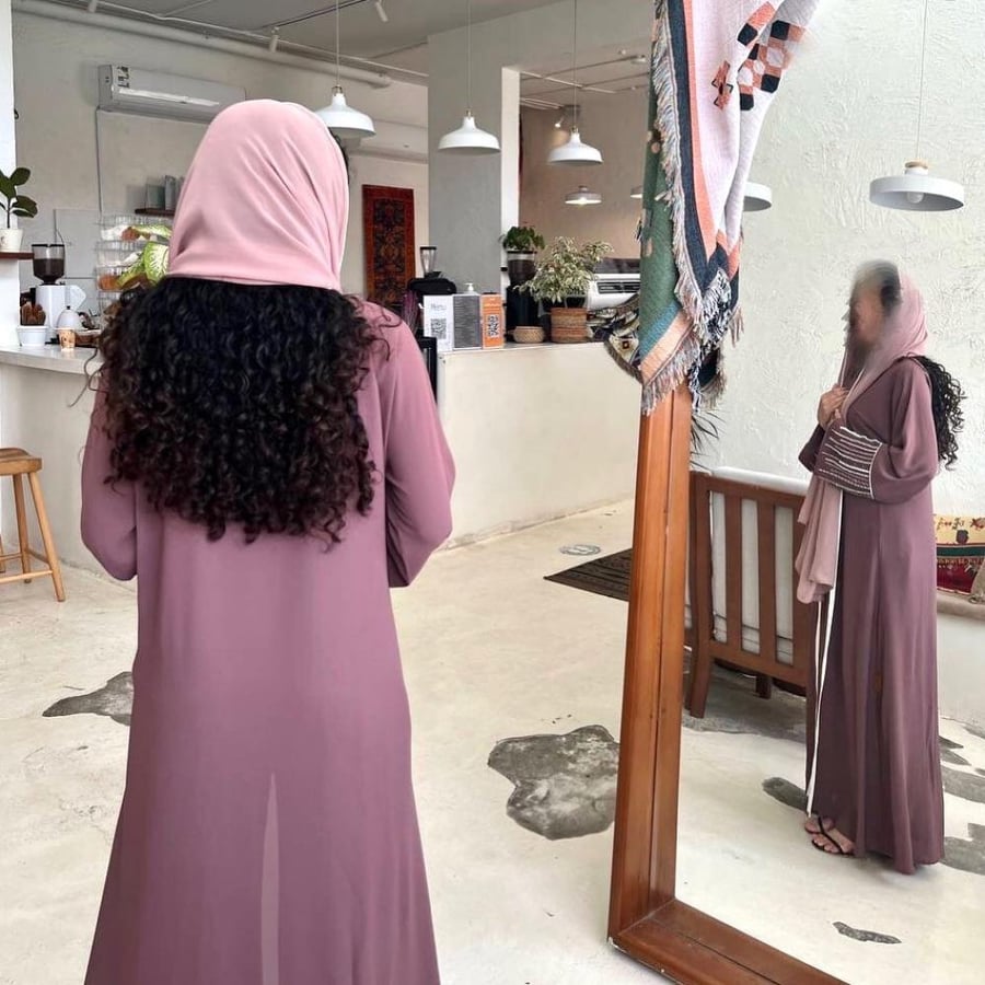 عباية كريب قصة سادة