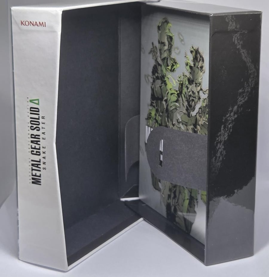 Metal Gear Solid Delta: Snake Eater Deluxe Edition