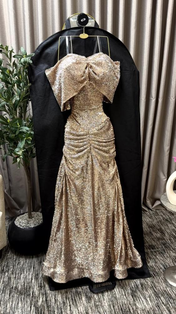 فستان كلفة ترتر براق للسهرات من outfito