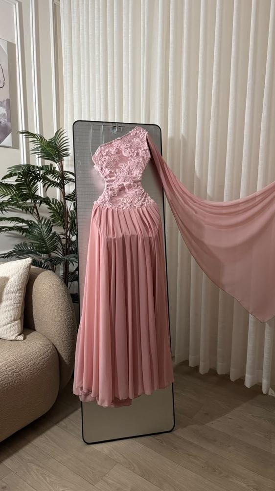 كلفه دانتيل ورود  شيفون دبل كلوش من outfito