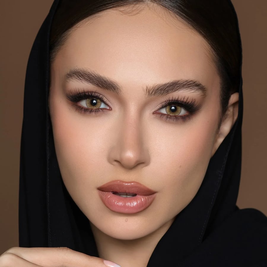 عدسات بيلا  هايزل بيج  اليومية