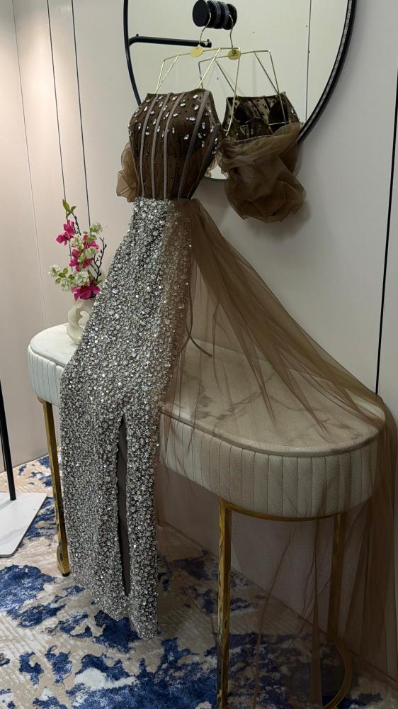 فستان رقم 8740