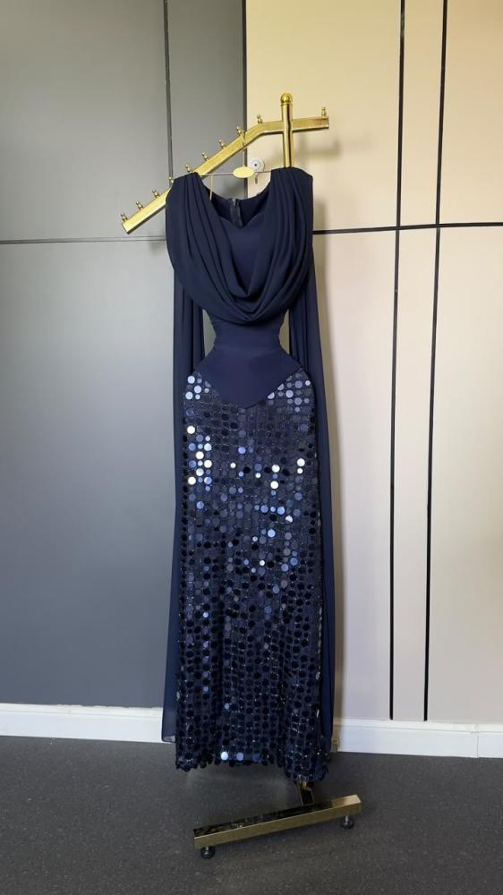 فستان كحل العين