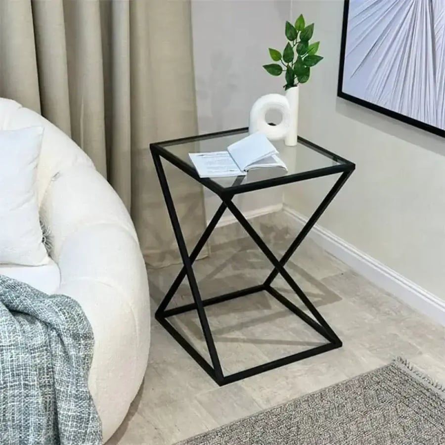 طاولة زاوية حديد أسود بسطح زجاج شفاف 50 × 50 سم