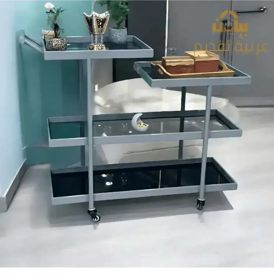 ترولي فضي بأربعة أدوار متدرجة بزجاج أسود