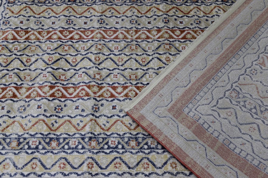 Wahaj Carpets - Cream Rose - A3246A