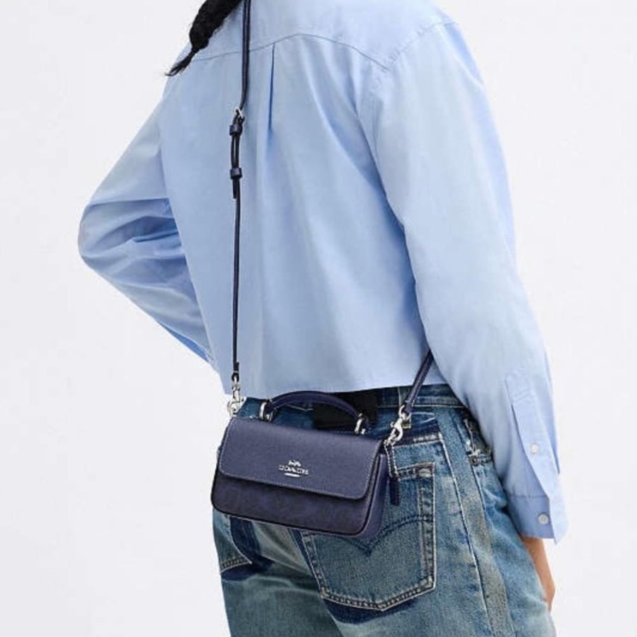 شنطه COACH