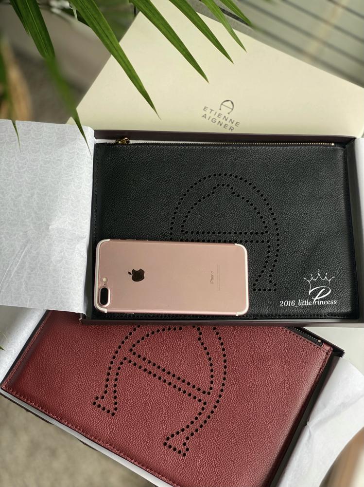 Etienne Aigner bumper