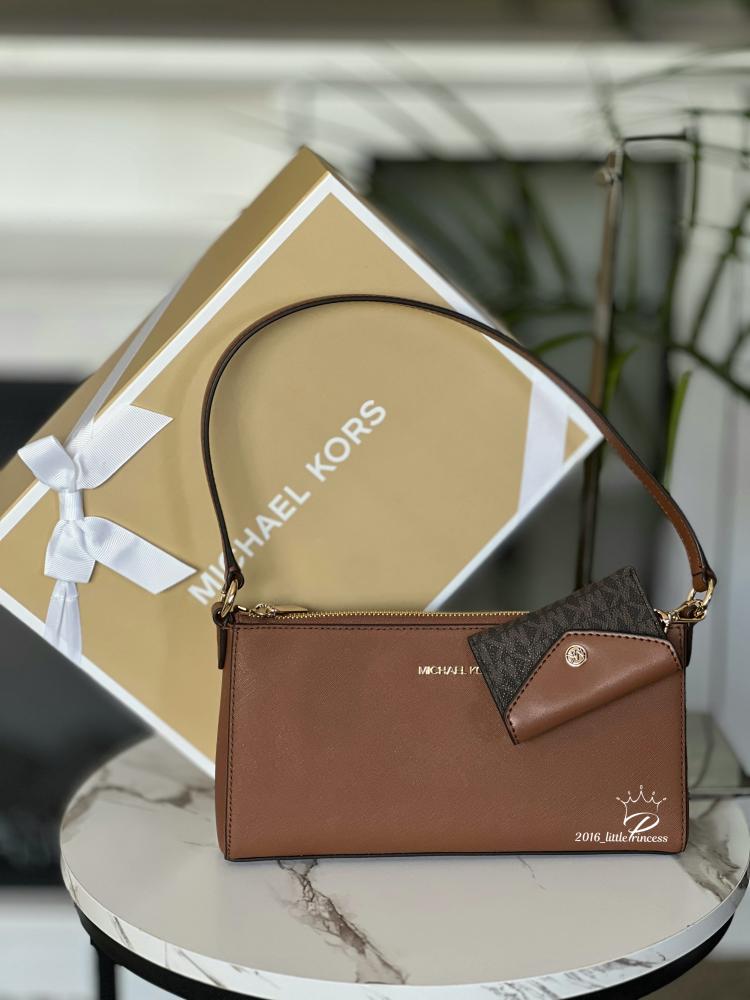 شنطه Michael Kors