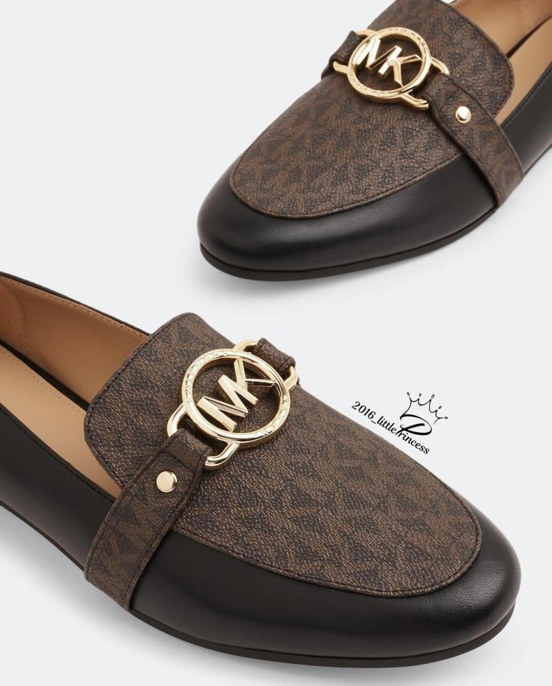 حذاء Michael Kors