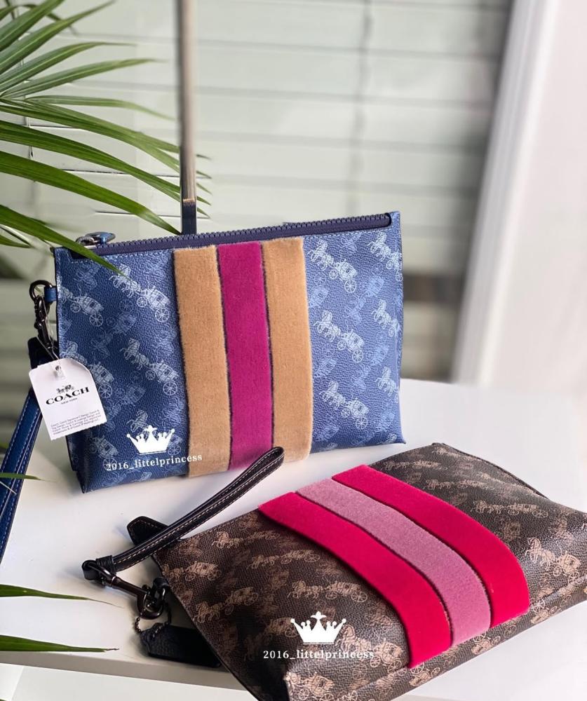 باوتش Coach