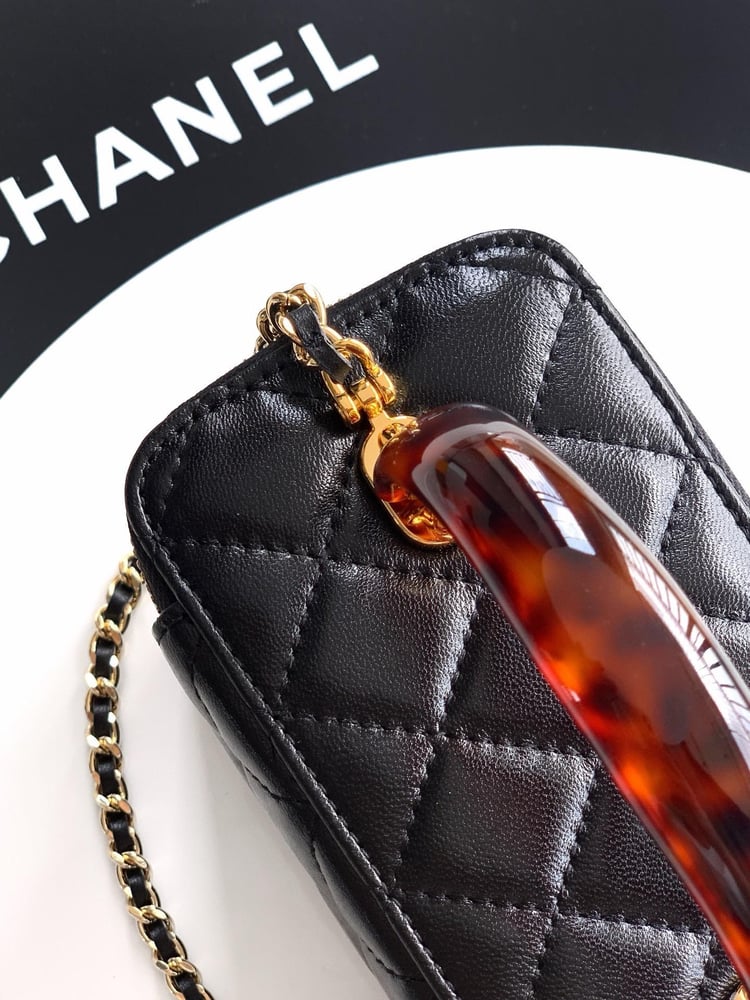شنطة Chanel C32668