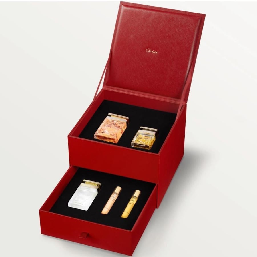 بوكس-عطور-فاخر-من-كارتييه-يضم-مجموعة-لا-بانثير-داخل-علبة-أنيقة